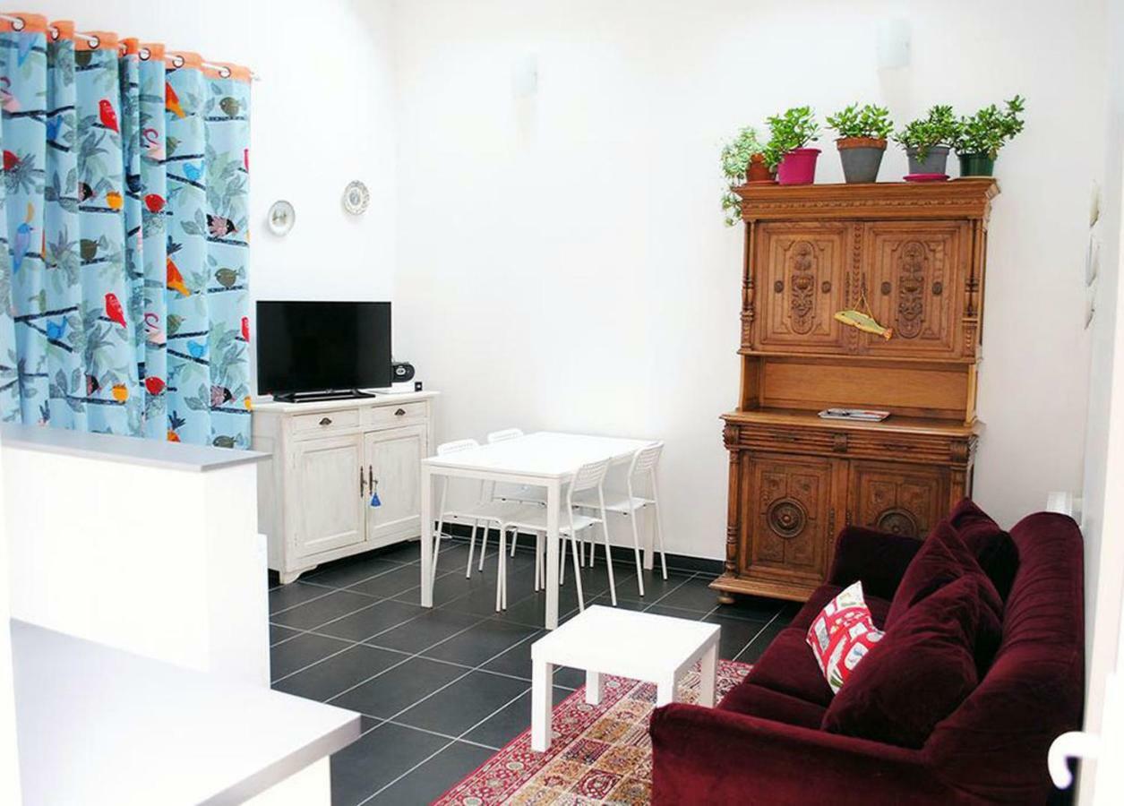 Gîte la Providence Saint-Sernin-du-Plain Extérieur photo